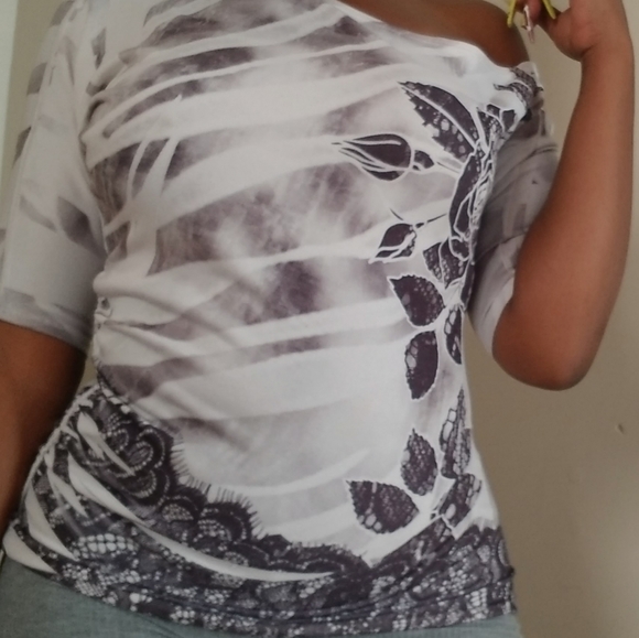 Wet Seal Top - Picture 2 of 10